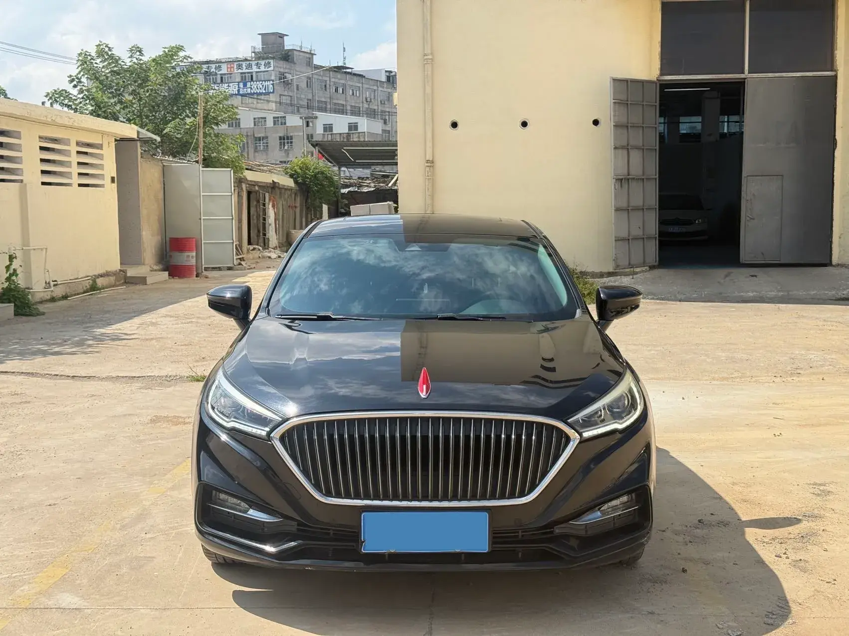 2018 HONGQI H5 thumbnail 2