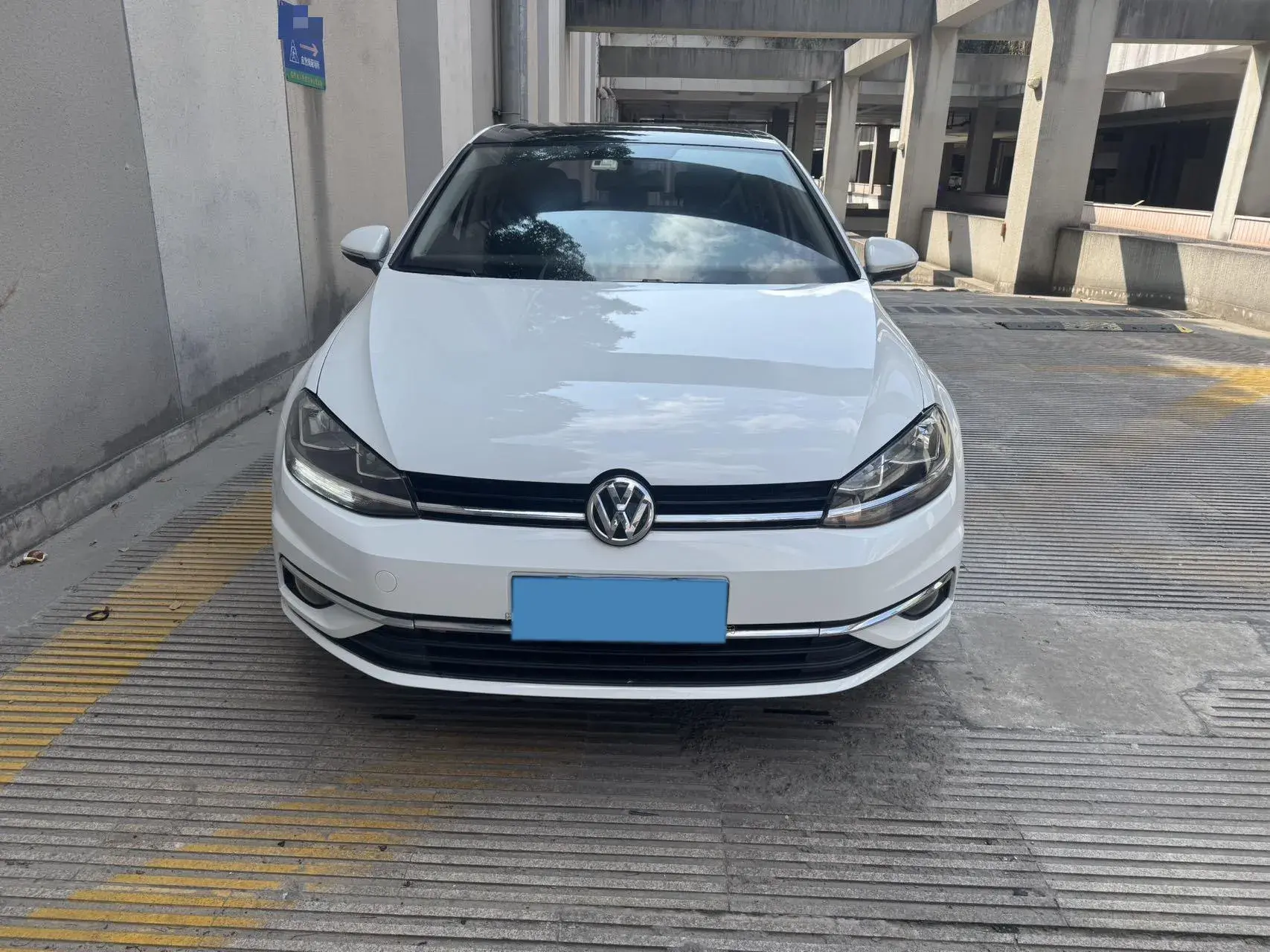 2019 VOLKSWAGEN GOLF thumbnail 2