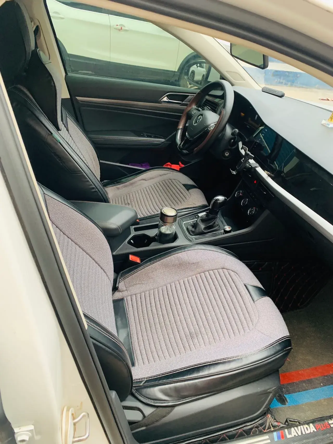 2022 VOLKSWAGEN LAVIDA thumbnail 4