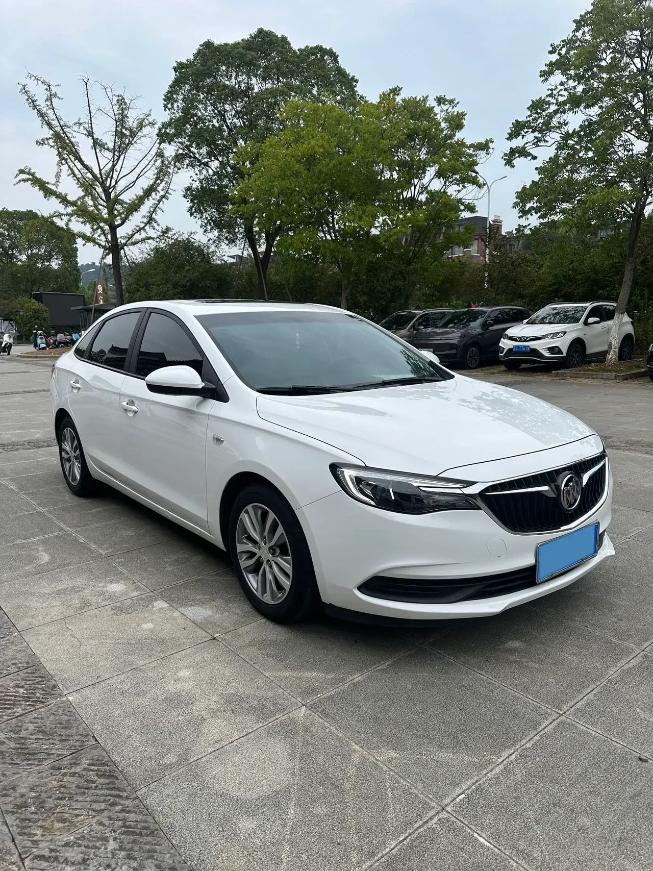 2021 BUICK EXCELLE thumbnail 2