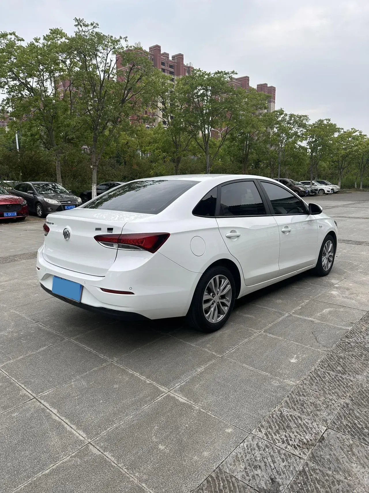 2021 BUICK EXCELLE thumbnail 3