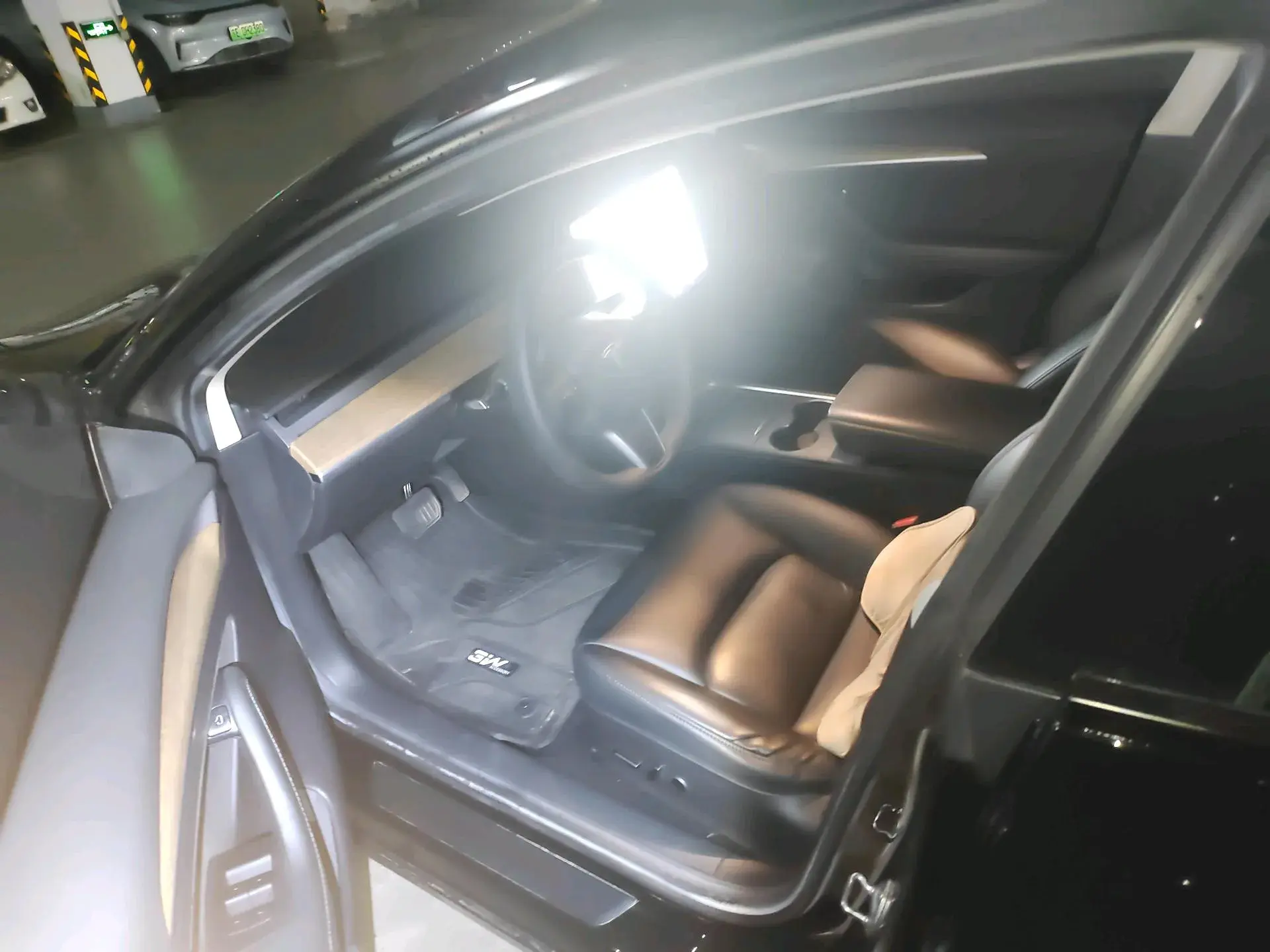 2021 TESLA MODEL thumbnail 3