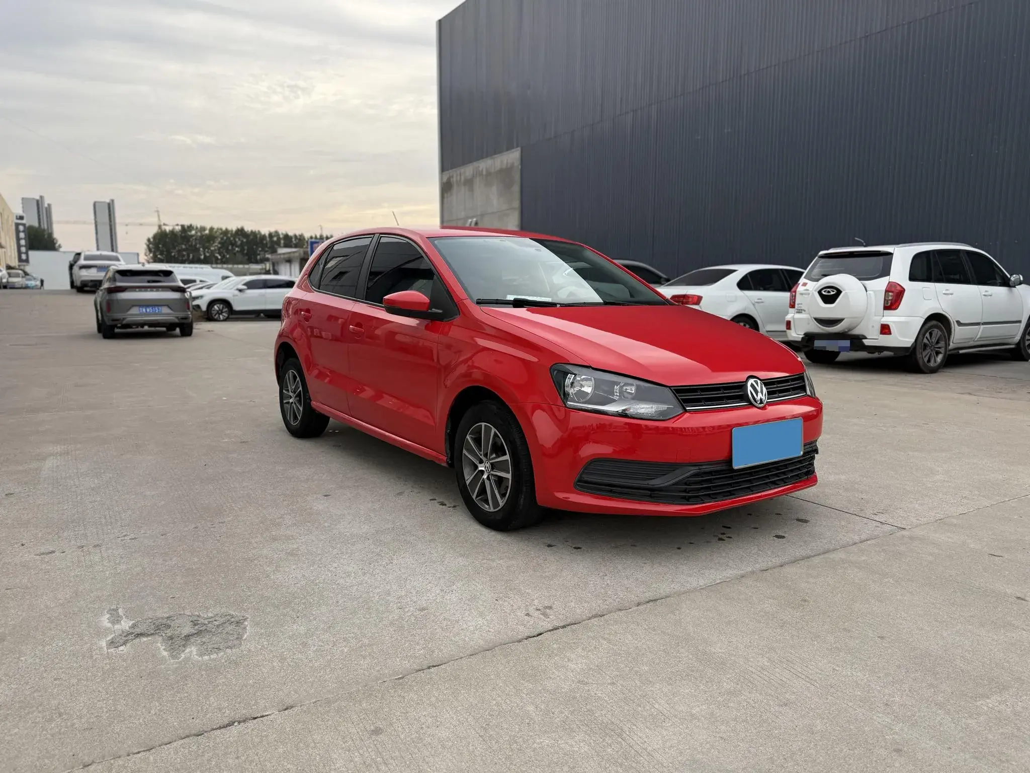 2018 VOLKSWAGEN POLO thumbnail 2