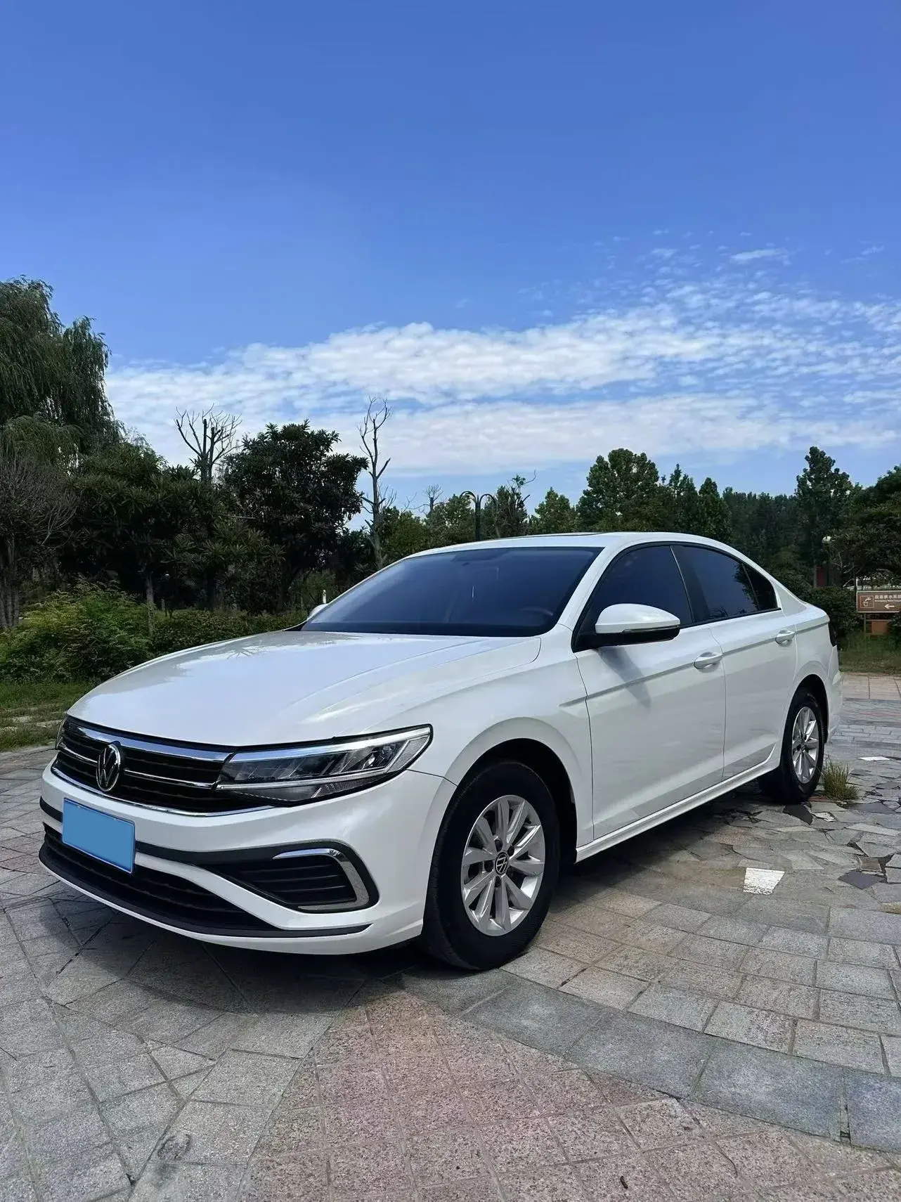 2023 VOLKSWAGEN BORA view 1