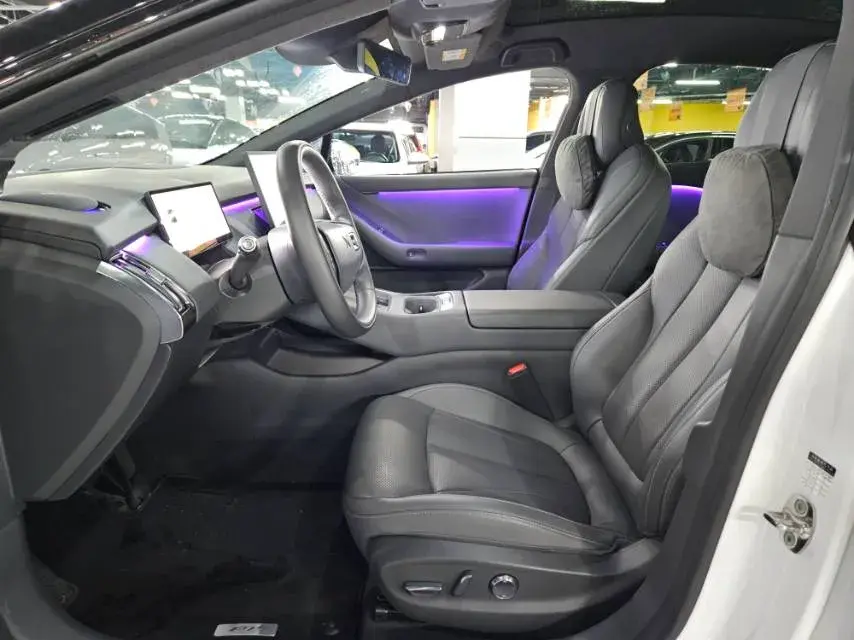 2024 XPENG P7+ thumbnail 3