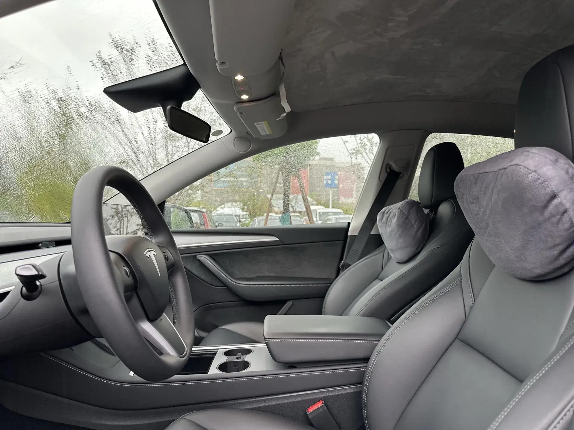 2023 TESLA MODEL thumbnail 4