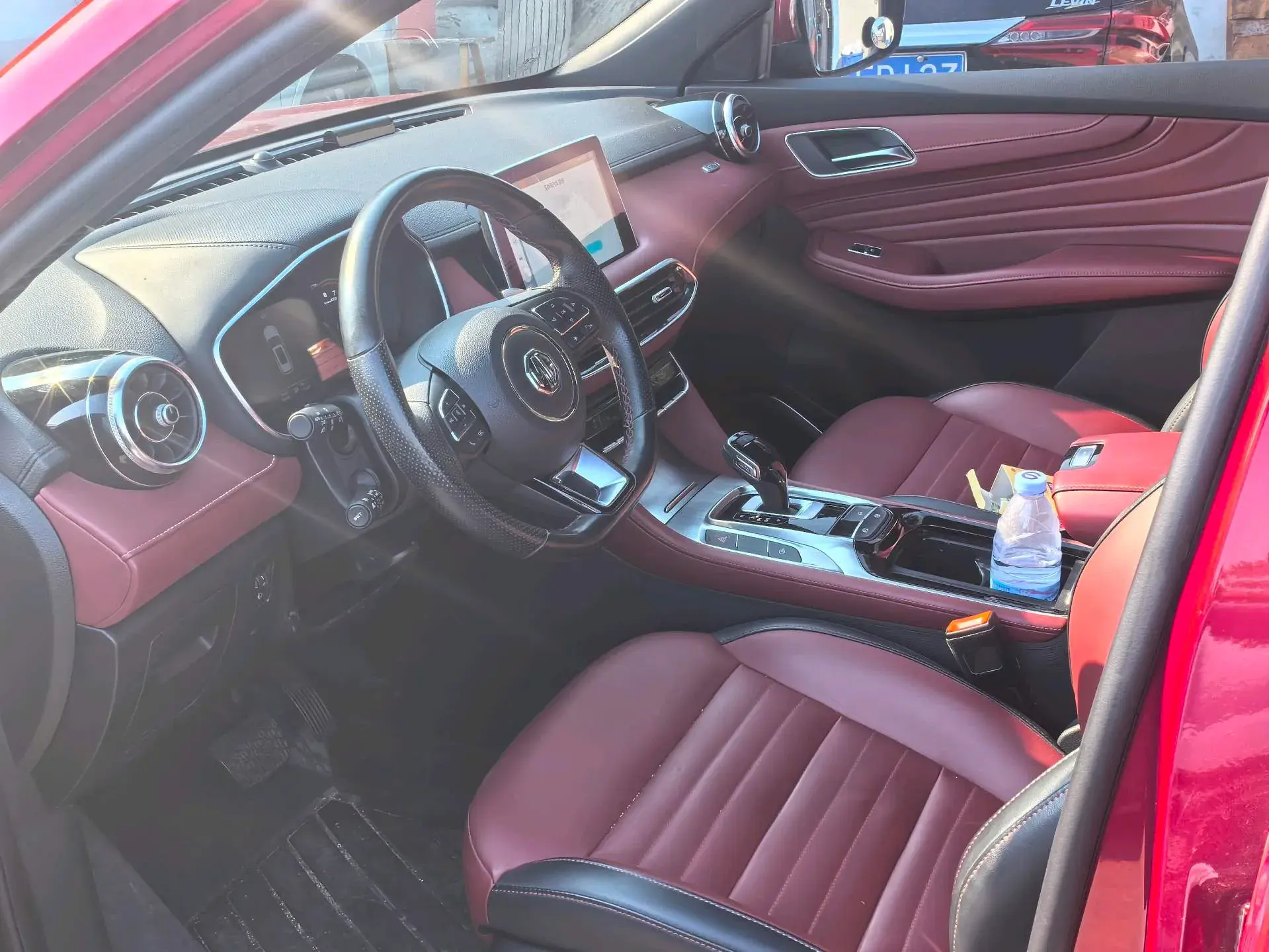 2019 MG HS thumbnail 3