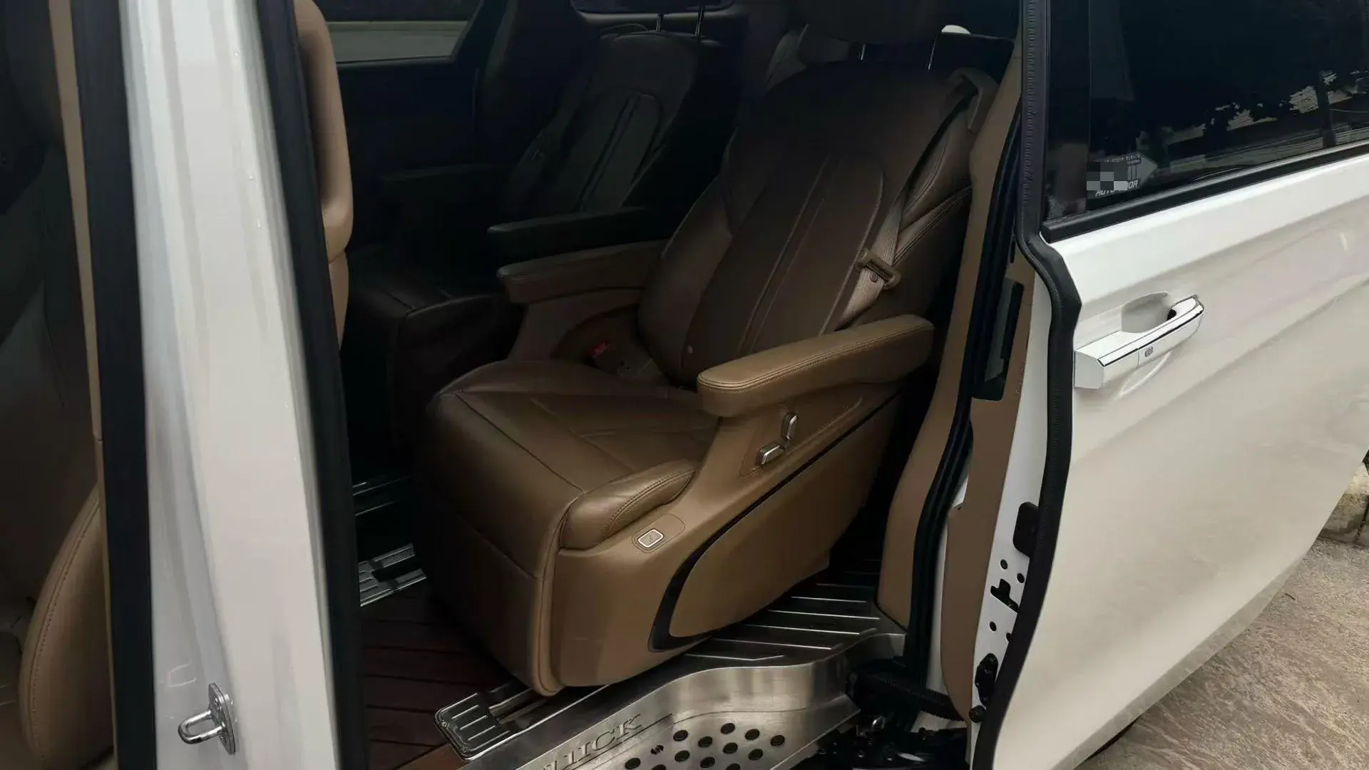 2020 BUICK GL8 thumbnail 2