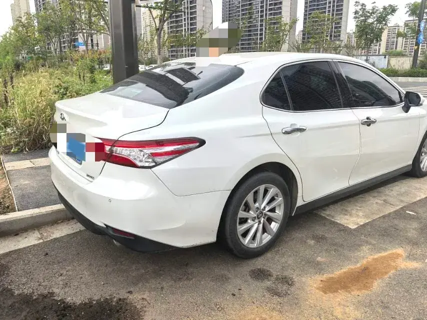 2021 TOYOTA CAMRY thumbnail 2