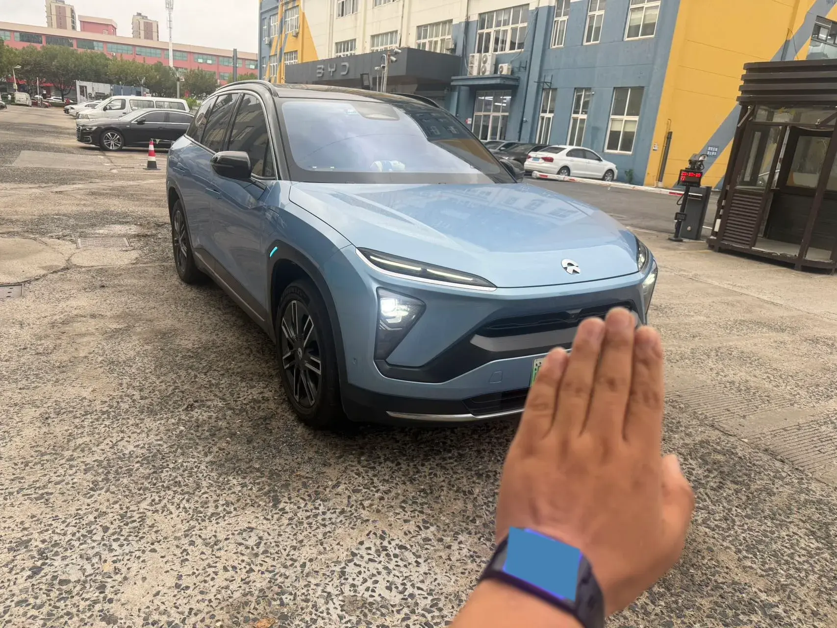 2019 NIO ES6 thumbnail 3