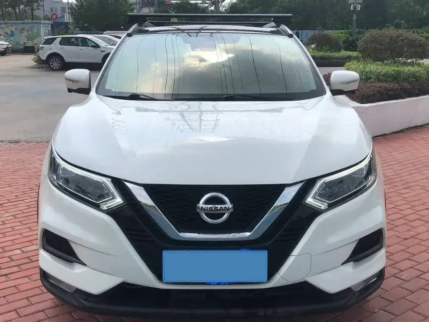 2021 NISSAN QASHQAI thumbnail 3