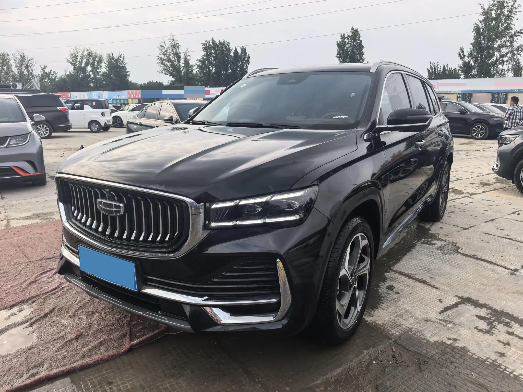 2024 GEELY MONJARO view 1