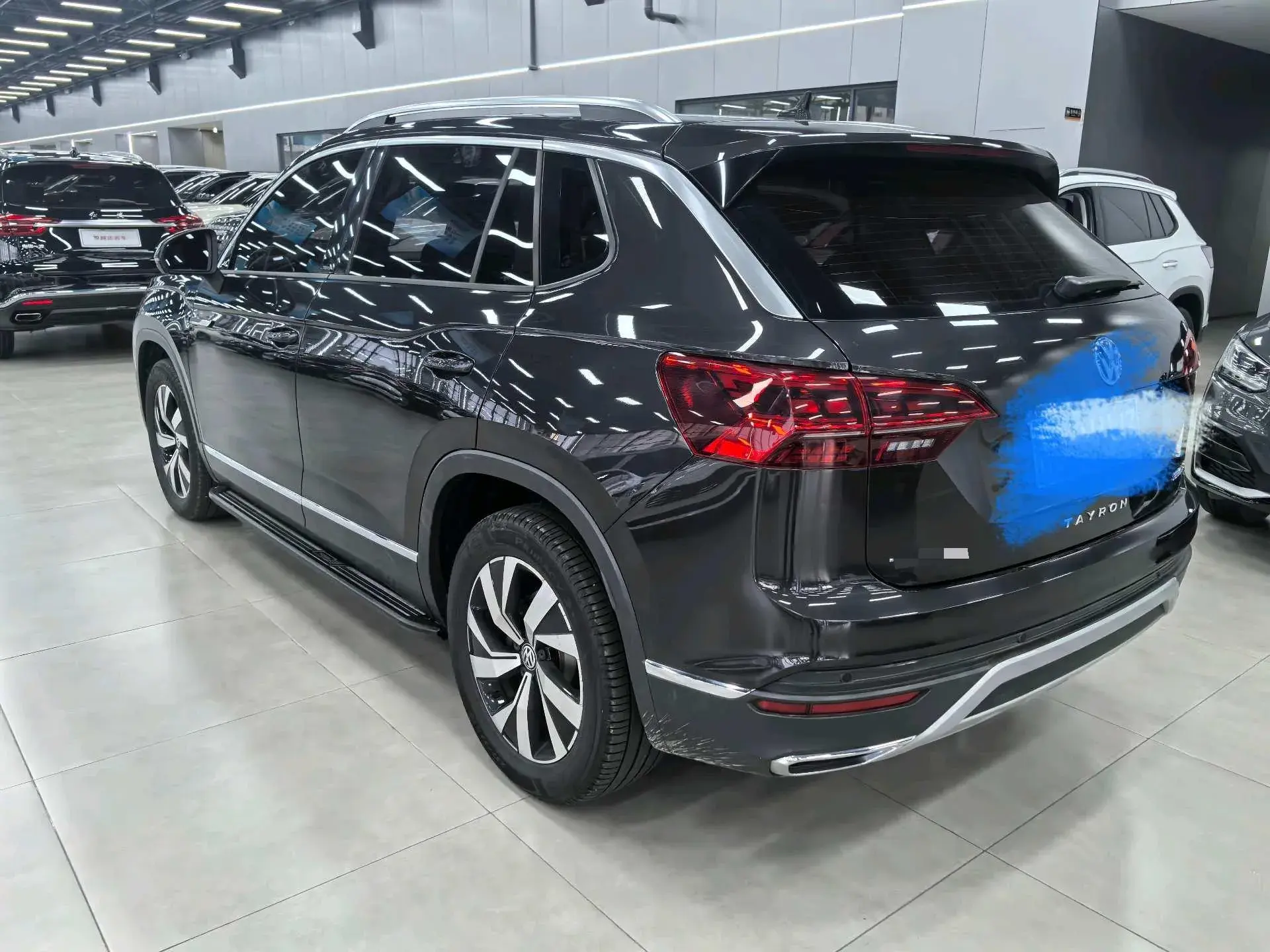 2021 VOLKSWAGEN TAYRON thumbnail 3