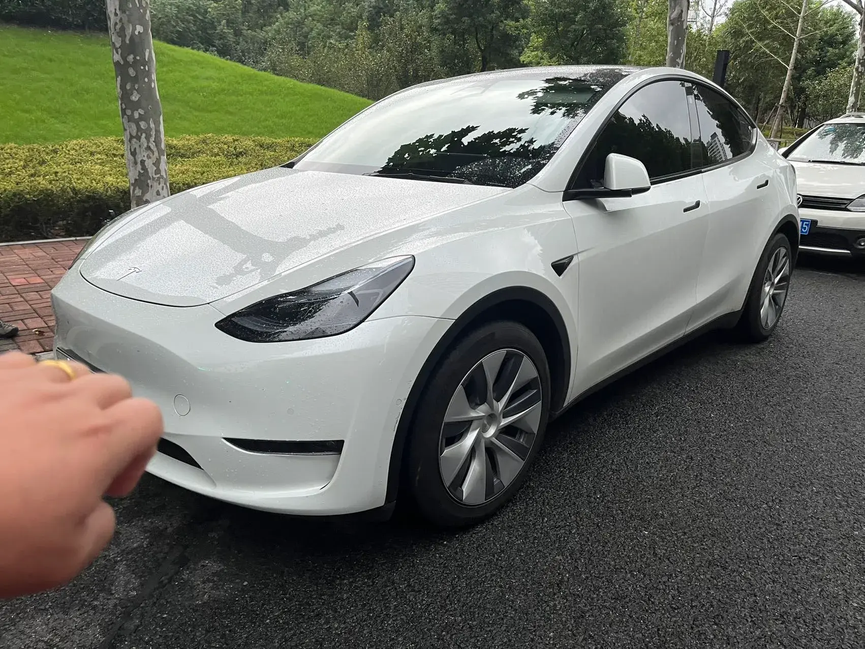 2021 TESLA MODEL view 1