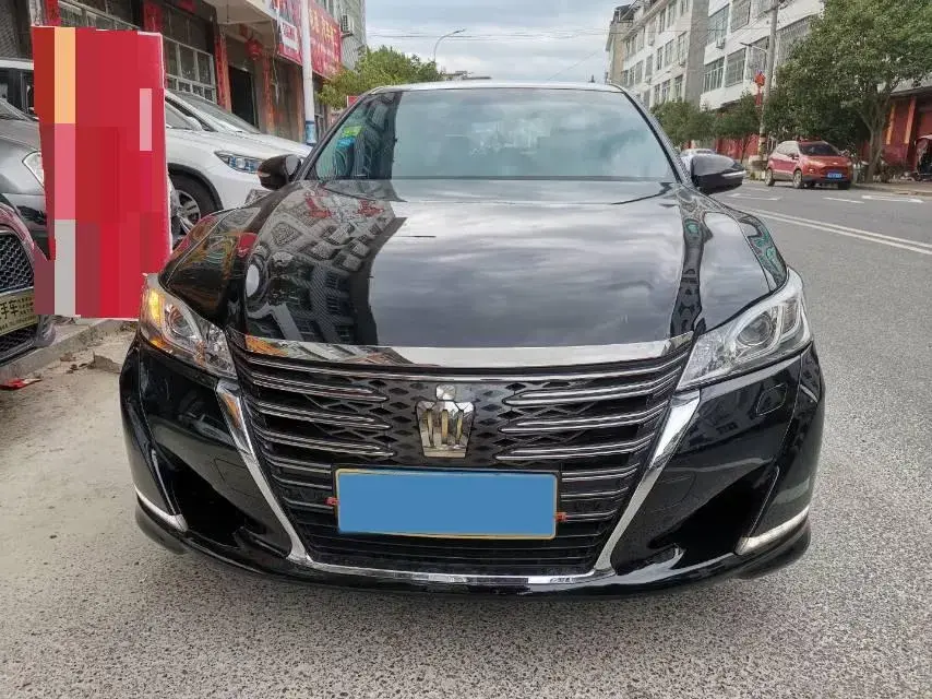 2017 TOYOTA CROWN thumbnail 2