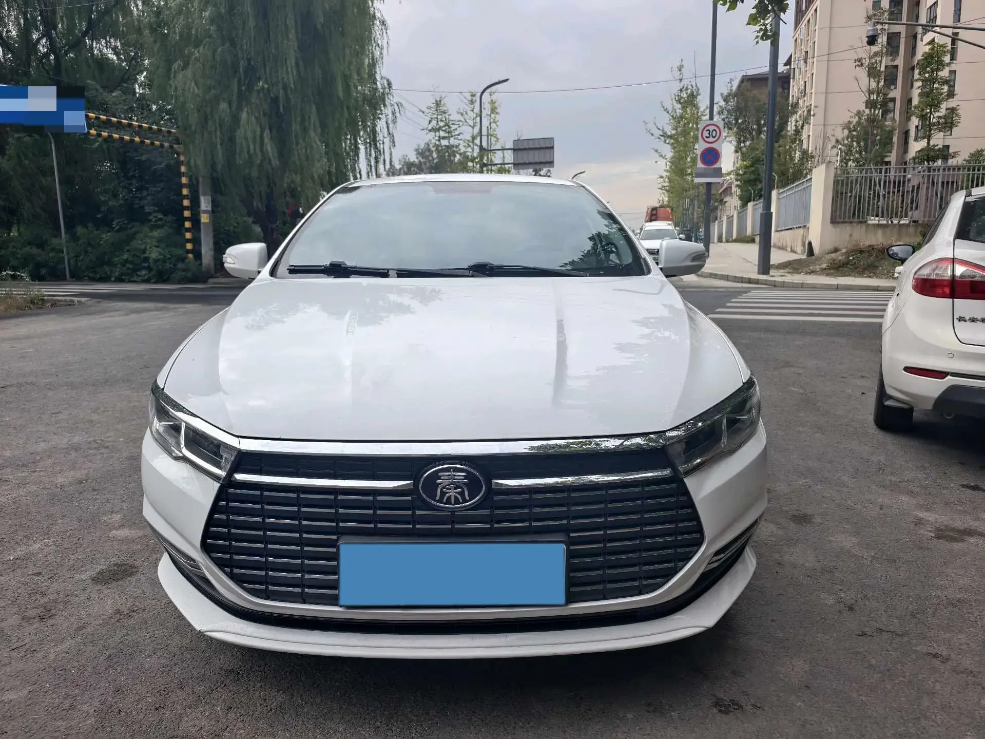 2021 BYD QIN thumbnail 2