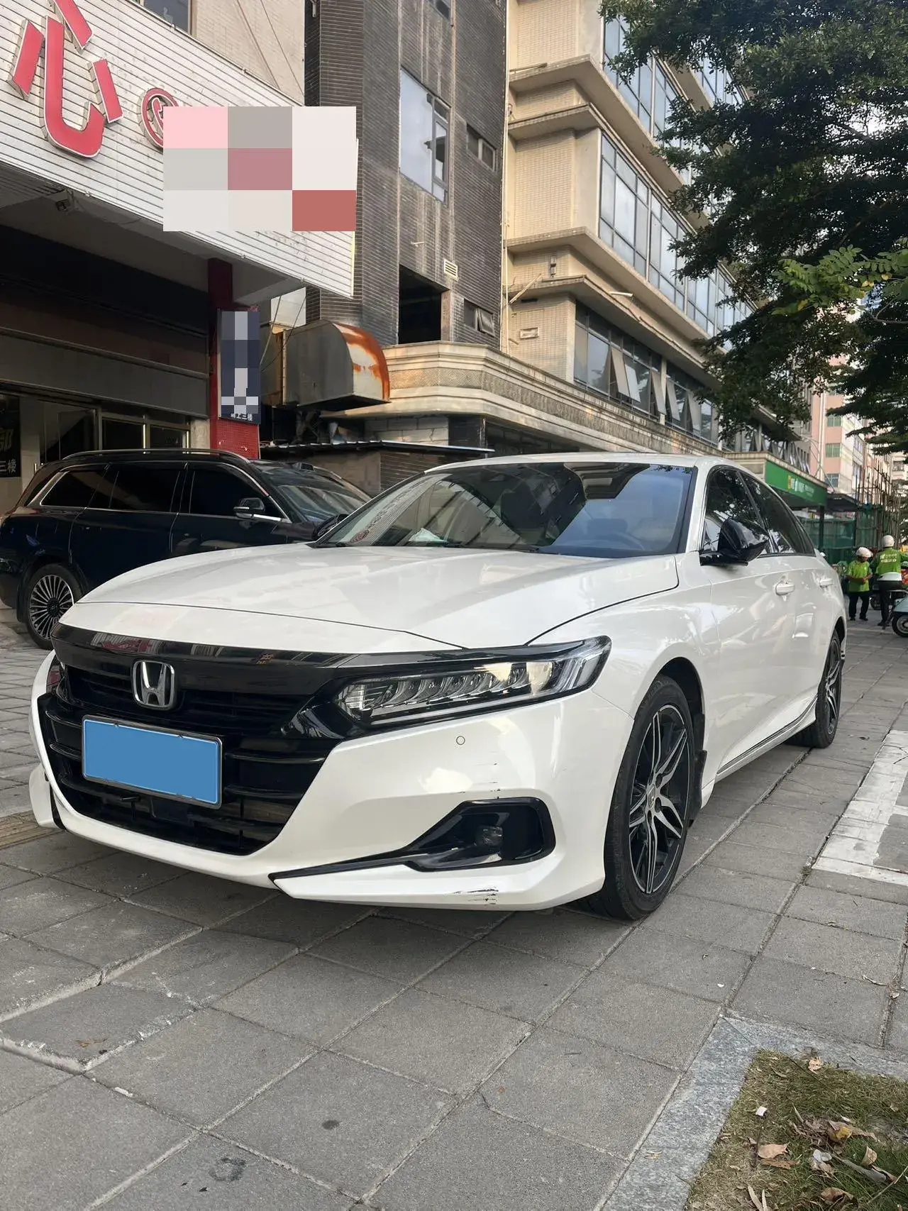 2022 HONDA ACCORD view 1