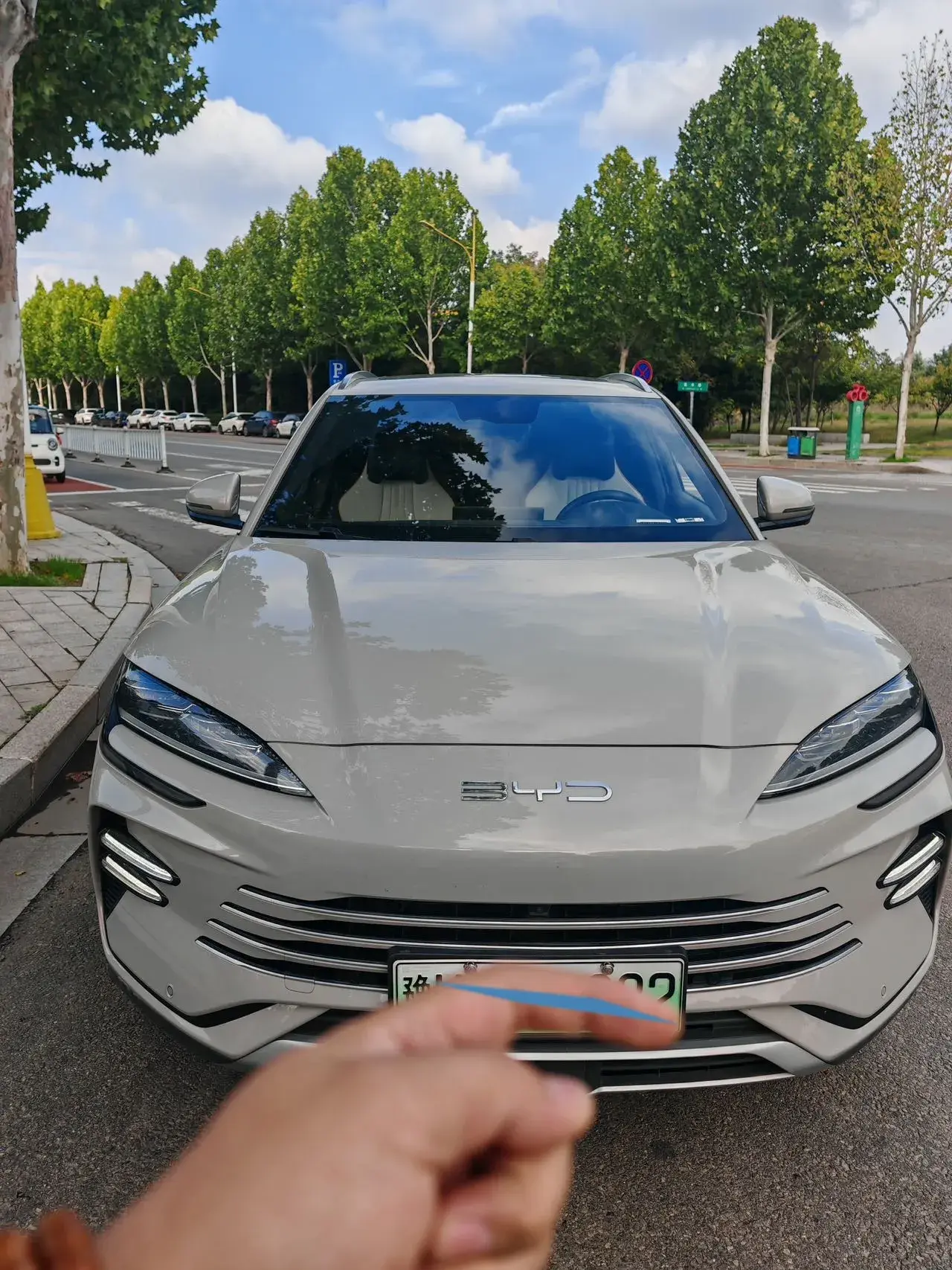 2024 BYD SONG thumbnail 2