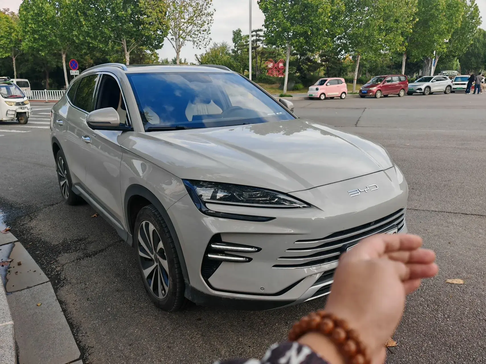 2024 BYD SONG thumbnail 3