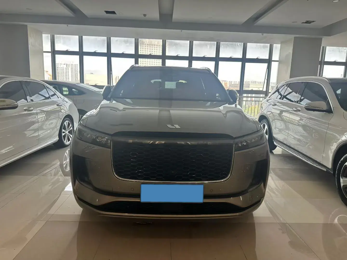 2021 LI ONE thumbnail 2