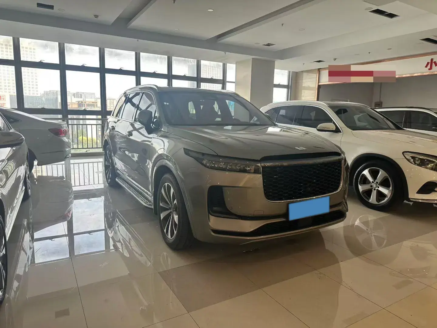 2021 LI ONE thumbnail 3