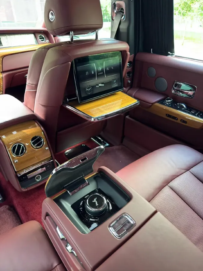 2018 Rolls-Royce Phantom 6.7T 571HP V12 8AT,autocango,china used car exporter,china ev exporter,chinese used car exporter,chinese used ev exporter