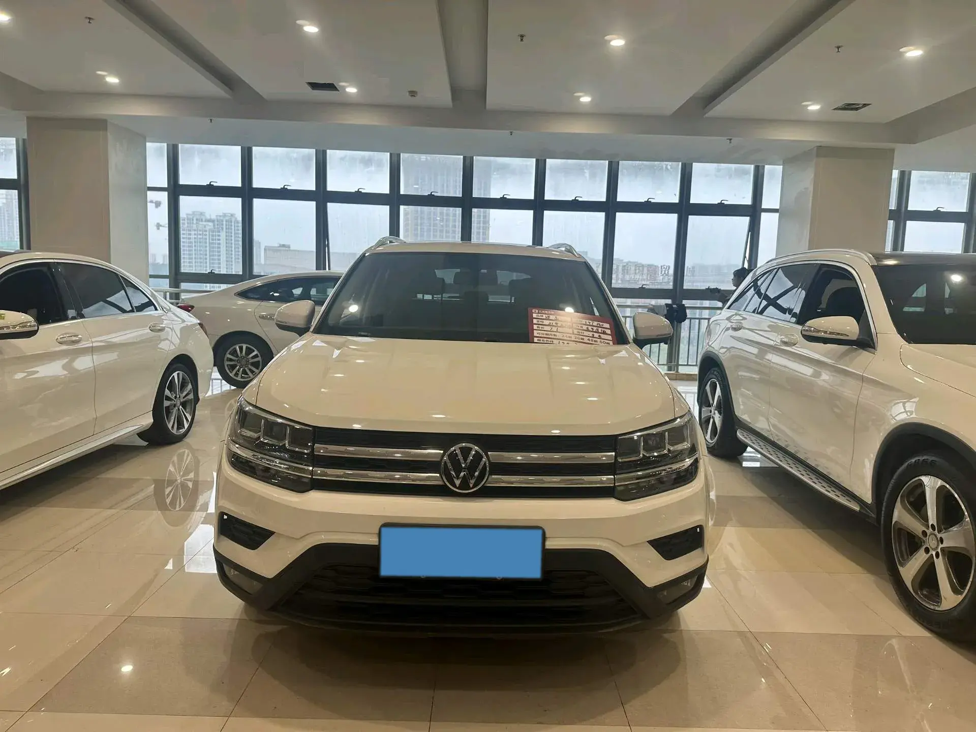 2021 VOLKSWAGEN THARU thumbnail 2