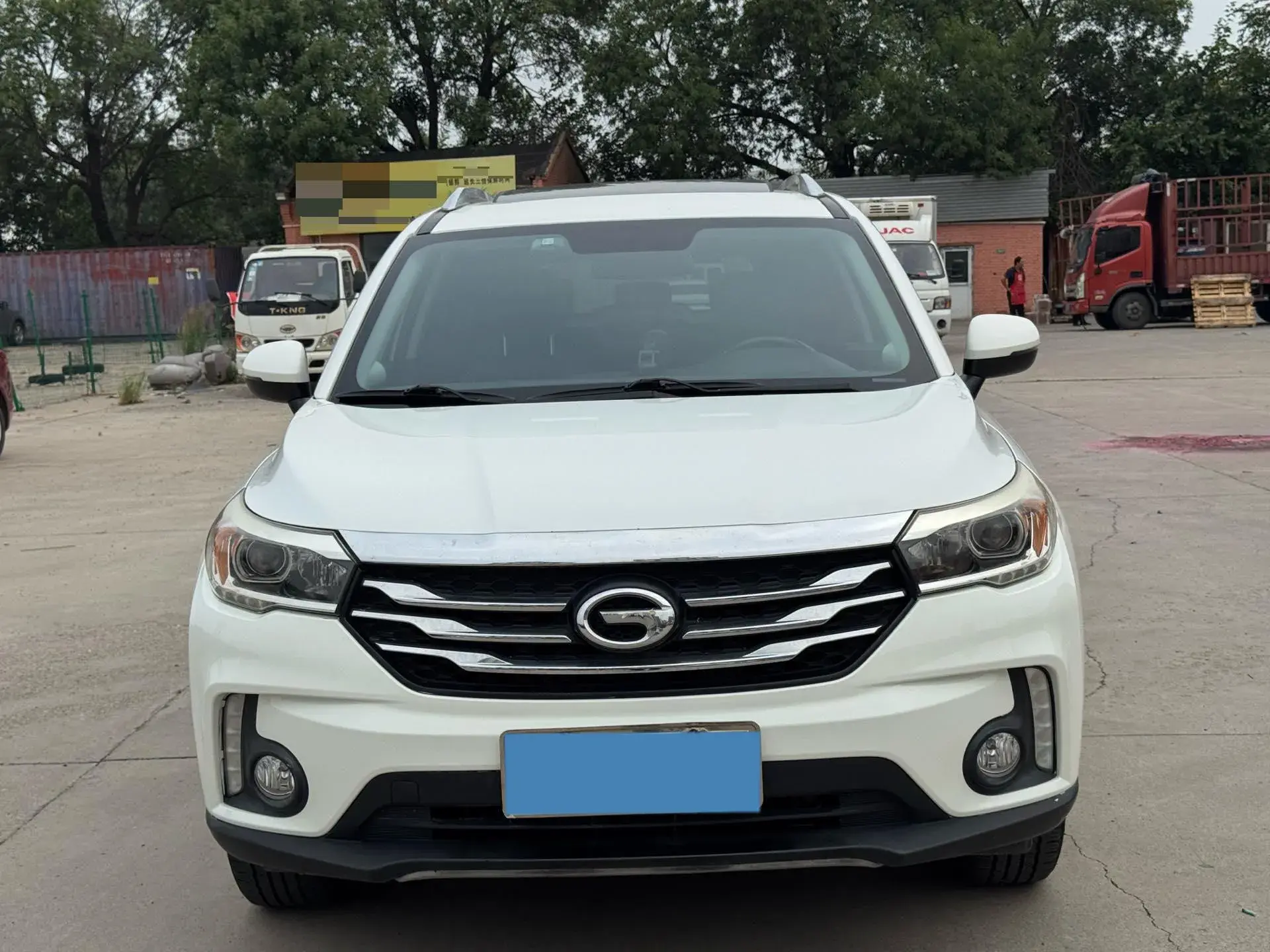 2017 GAC TRUMPCHI thumbnail 2