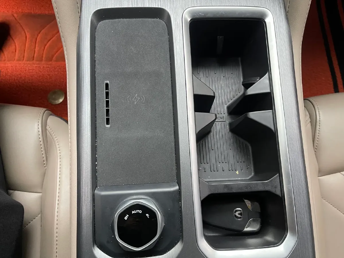 2024 ChangAn Hunter 2.0T 190HP L4 REEV 31.18KWH,autocango,china used car exporter,china ev exporter,chinese used car exporter,chinese used ev exporter