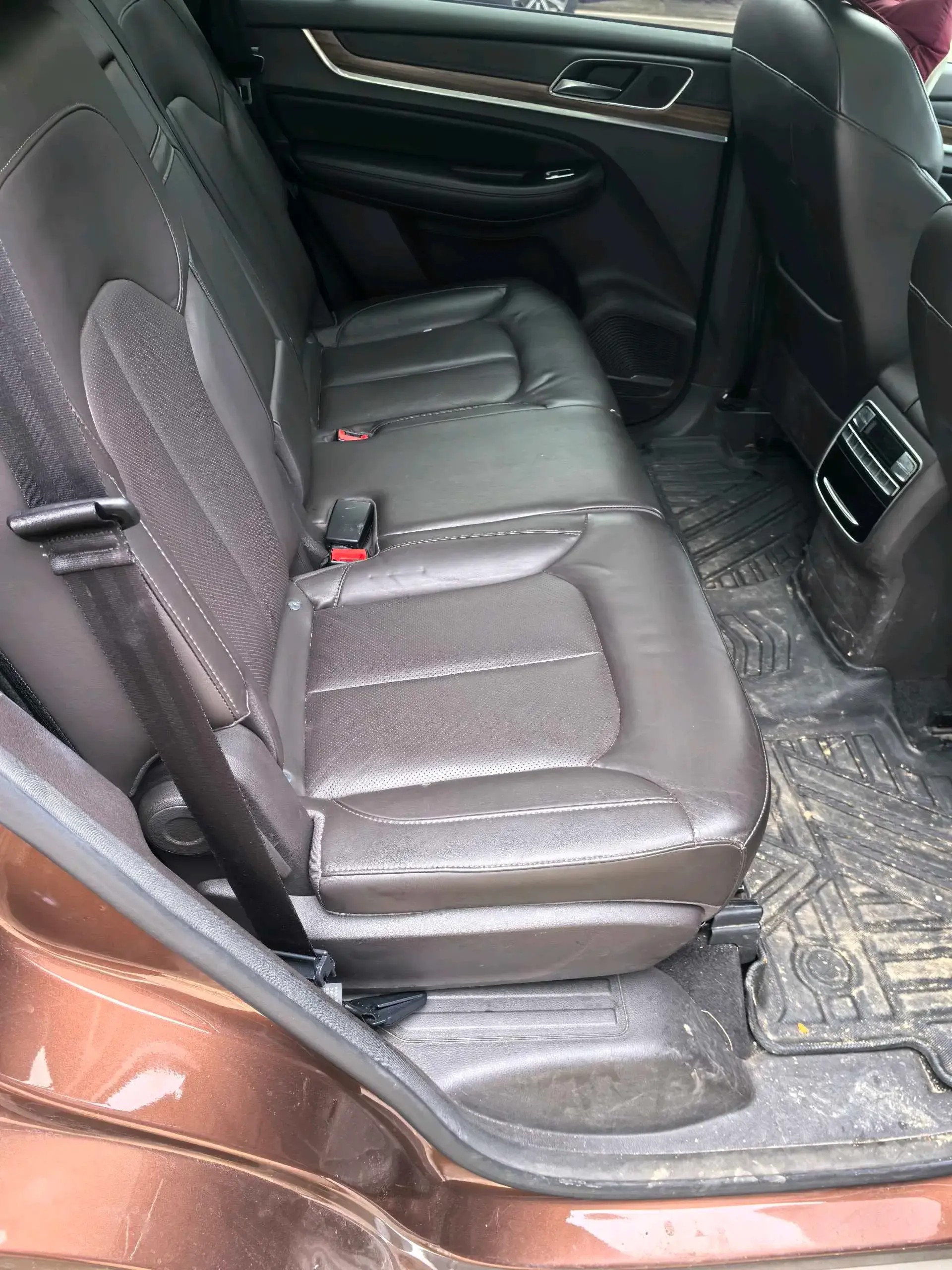 2018 ROEWE RX8 thumbnail 4