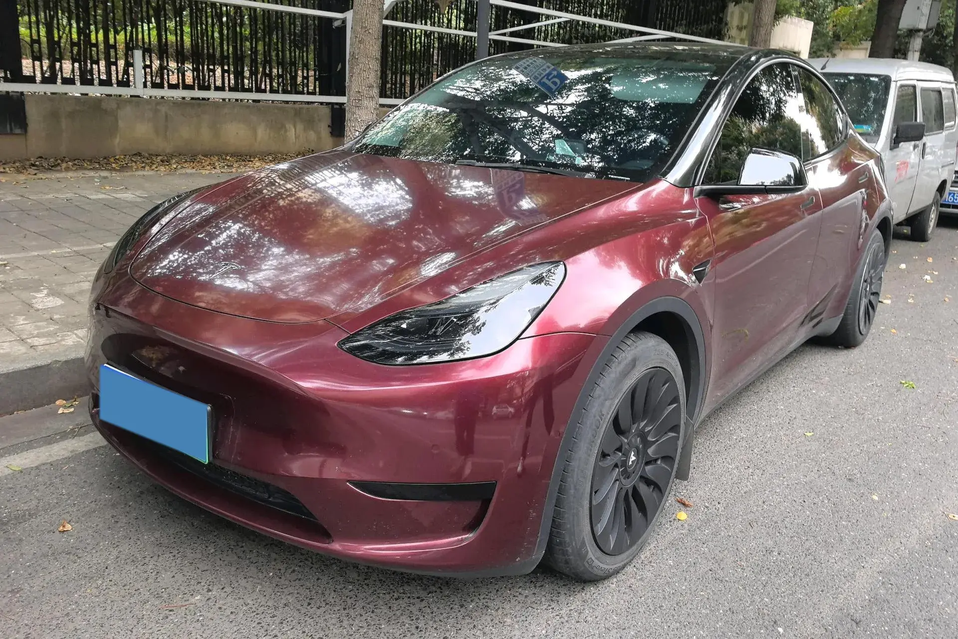 2022 TESLA MODEL view 1