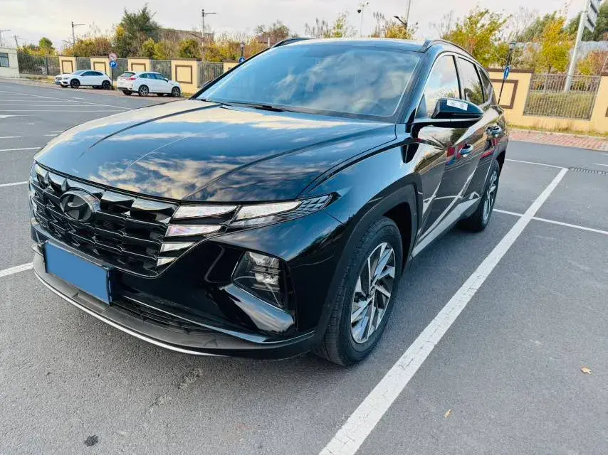 2023 HYUNDAI TUCSON view 1