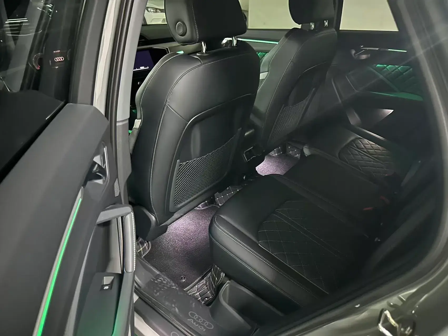 2024 AUDI Q3 thumbnail 4