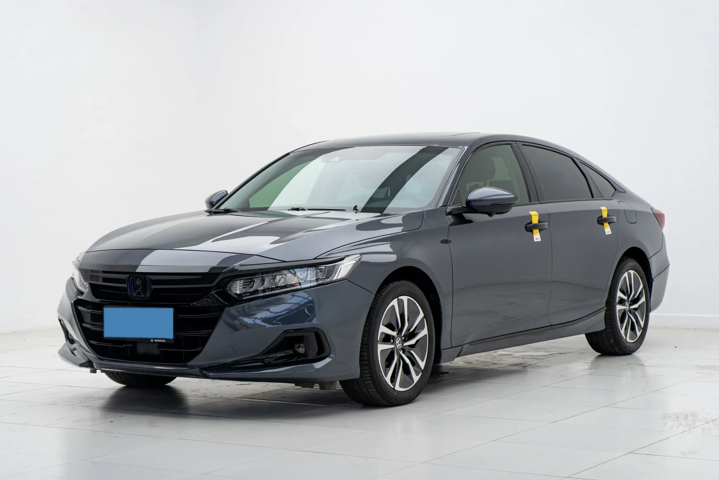 2022 HONDA ACCORD view 1