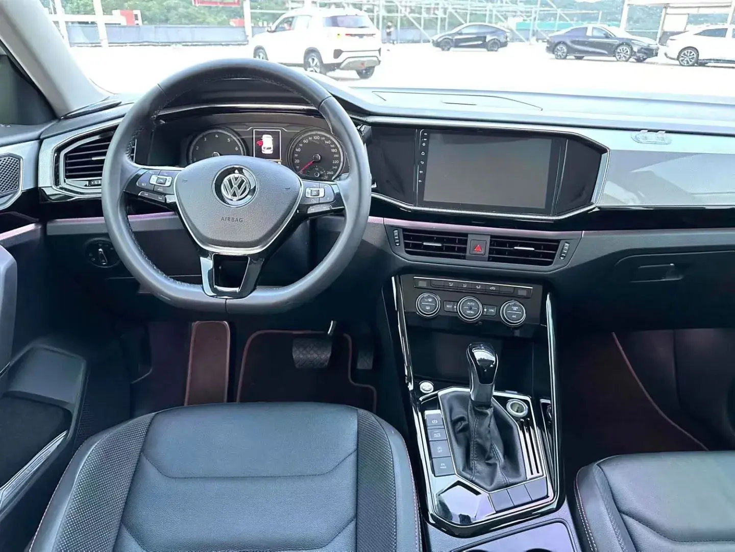 2019 VOLKSWAGEN TAYRON thumbnail 4