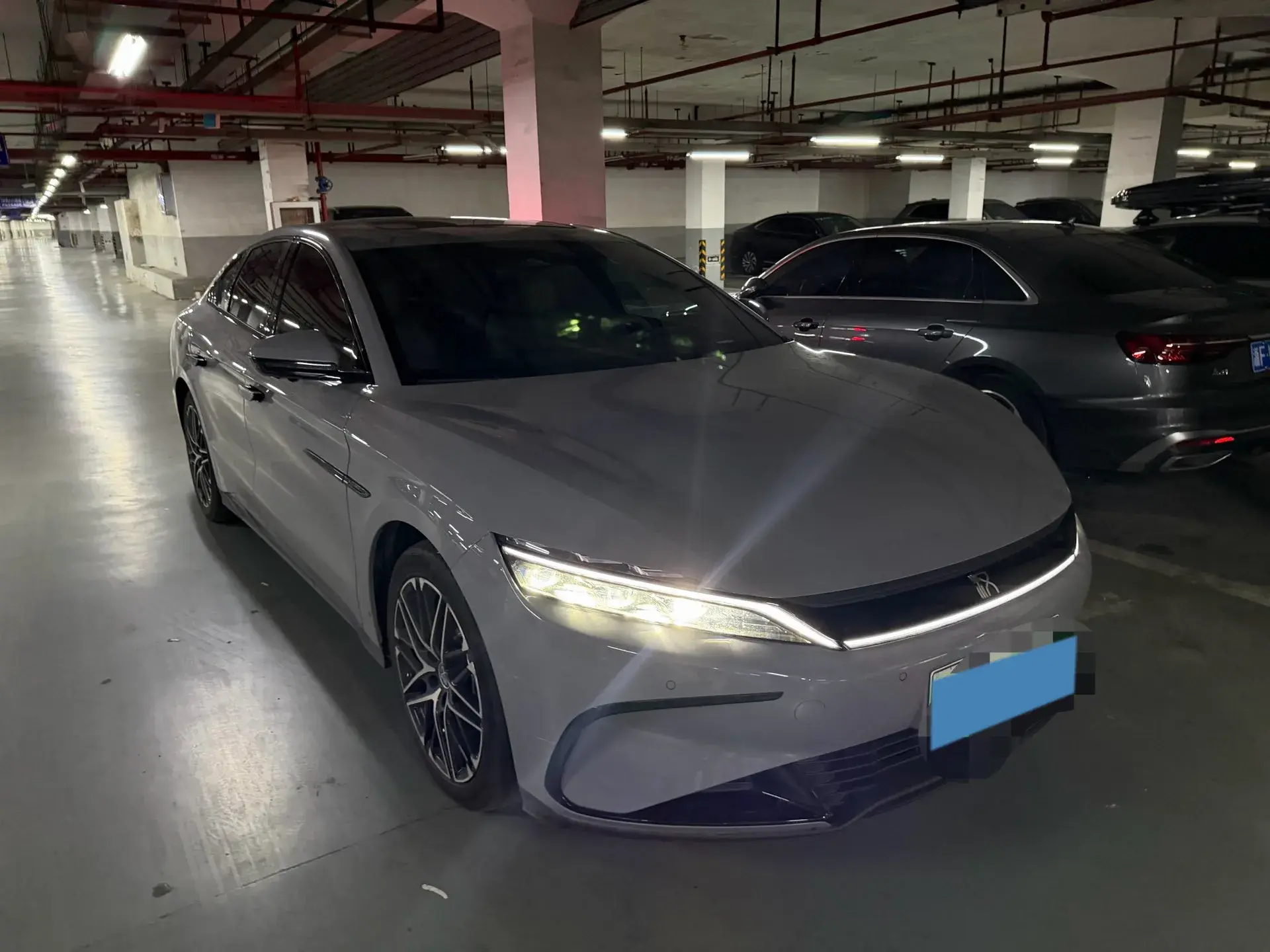 2025 BYD HAN thumbnail 3