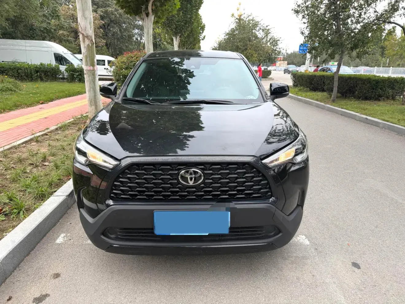 2022 TOYOTA COROLLA thumbnail 2