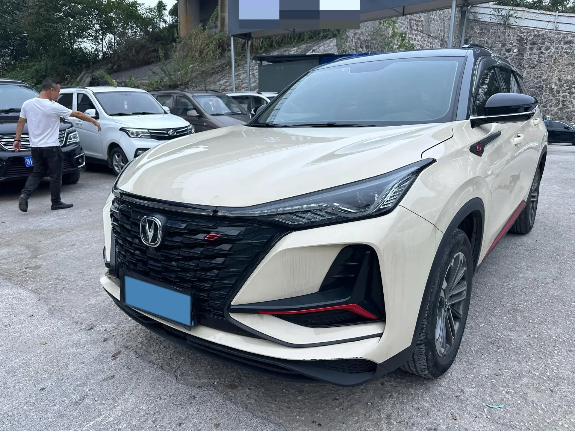 2021 CHANGAN CS75 view 1
