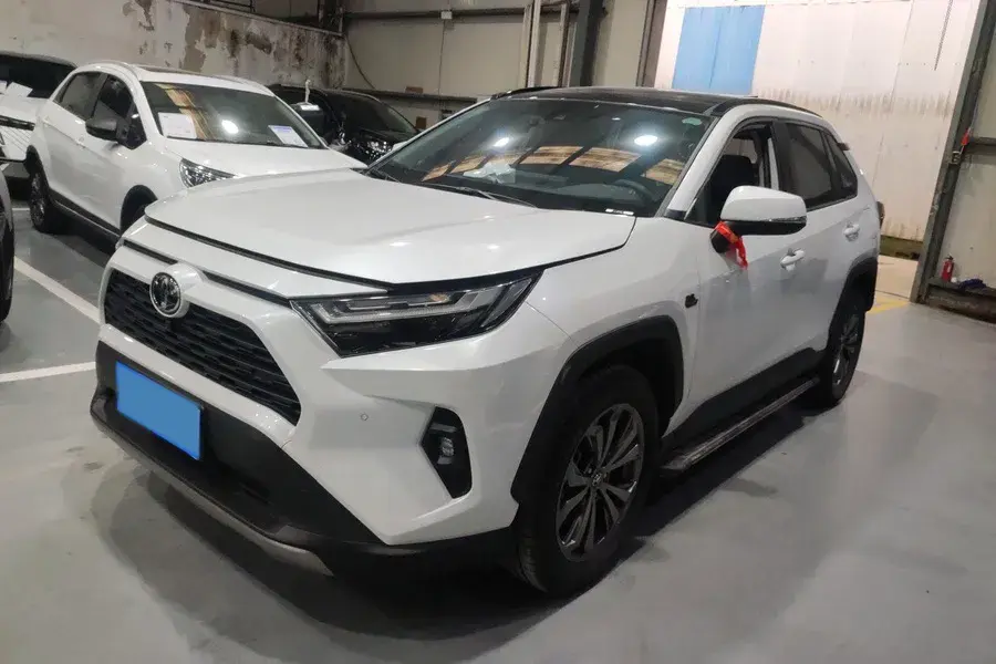 2023 TOYOTA RAV4 view 1
