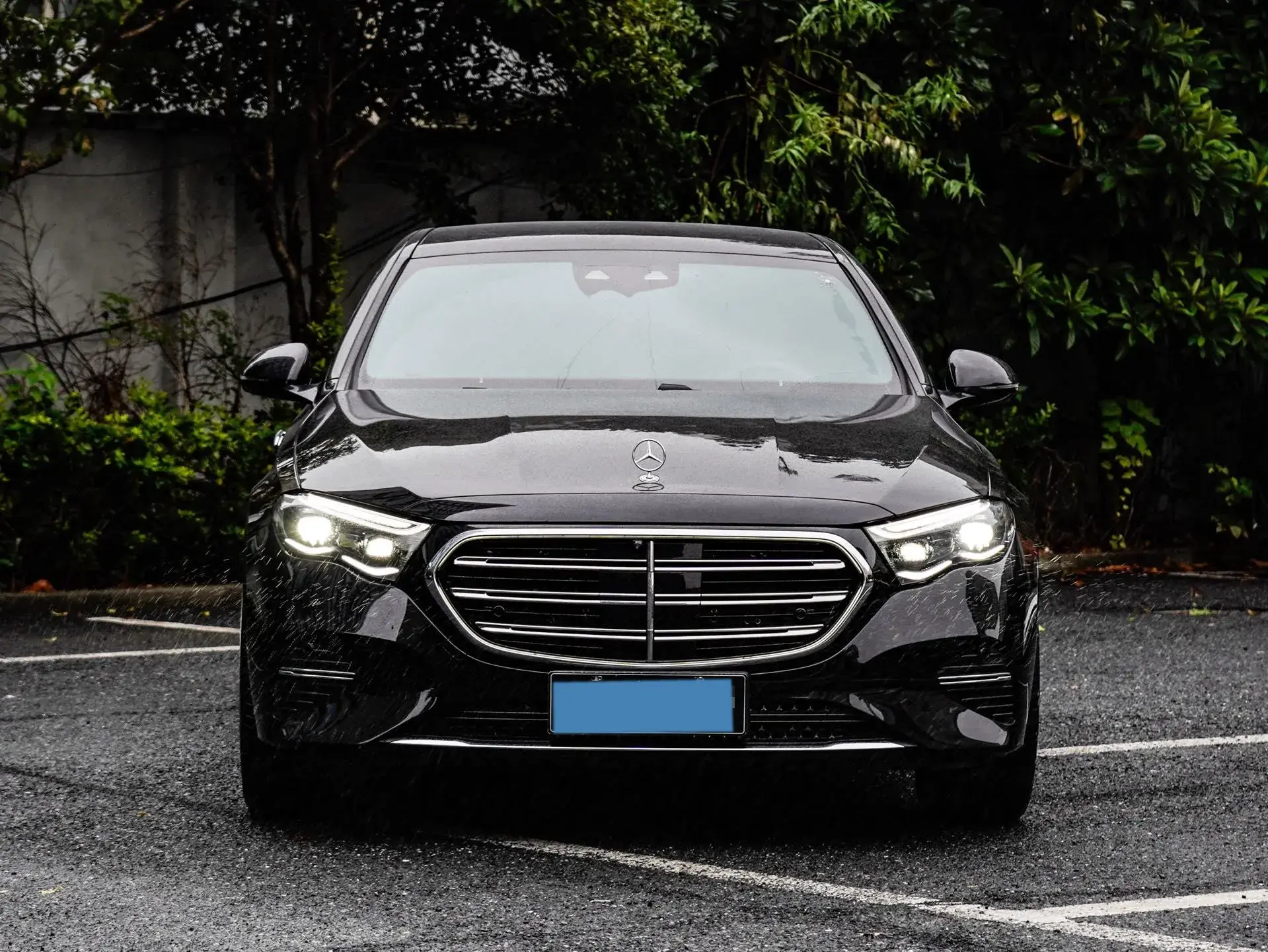 2025 MERCEDES-BENZ E thumbnail 2