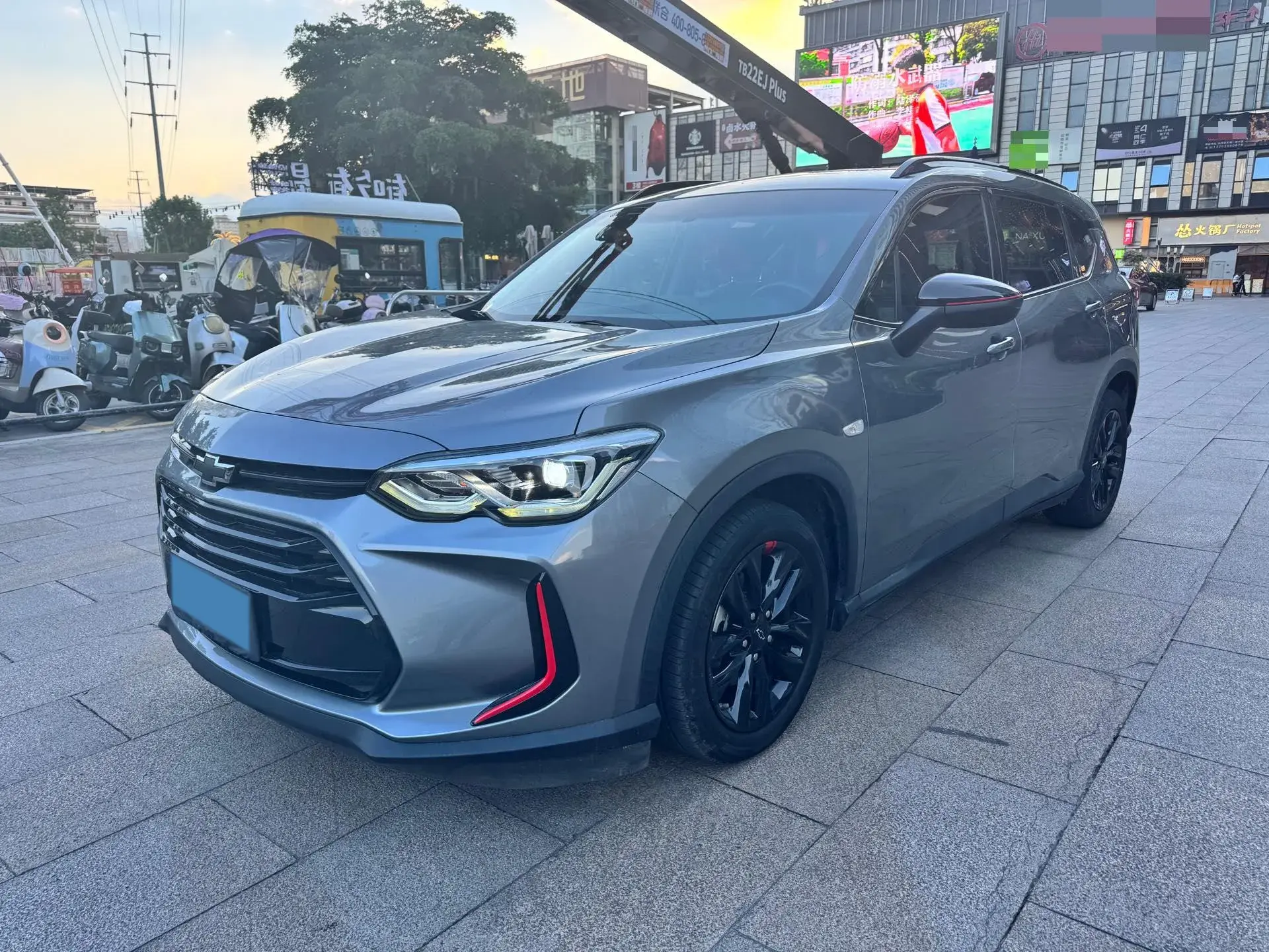 2019 CHEVROLET ORLANDO view 1