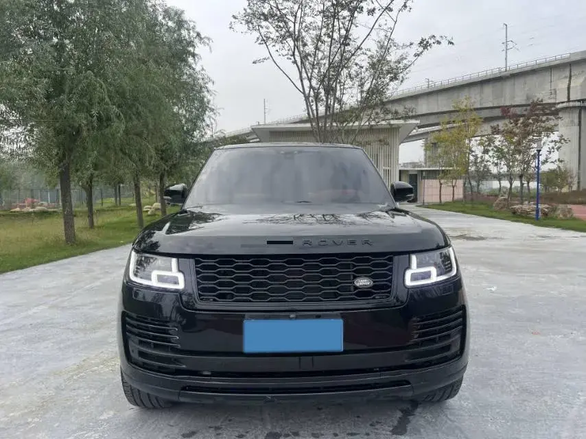 2017 LAND ROVER thumbnail 2