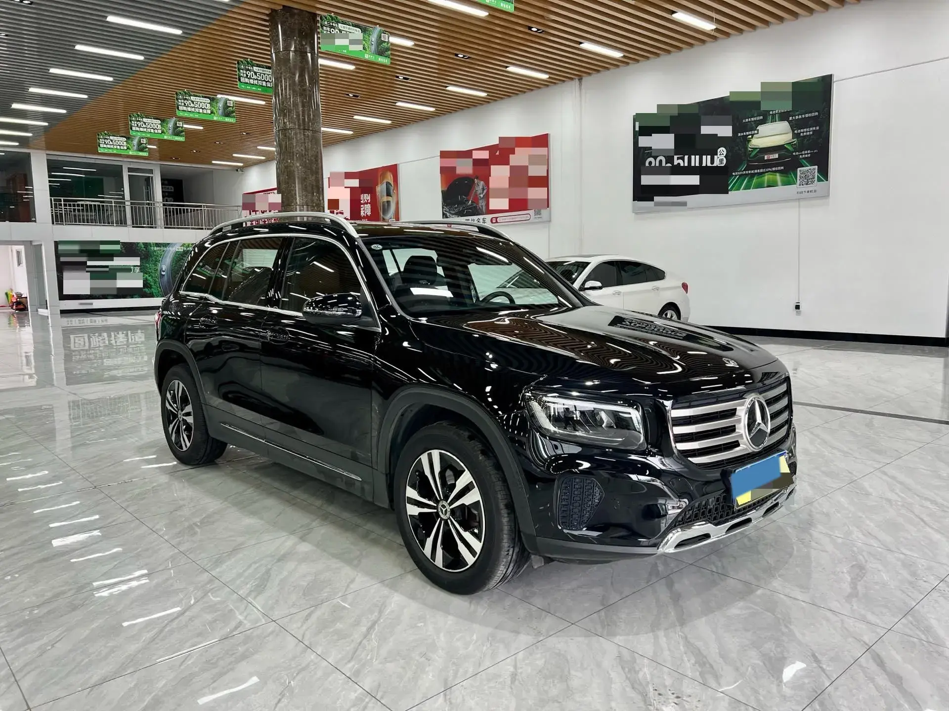 2024 MERCEDES-BENZ GLB thumbnail 3