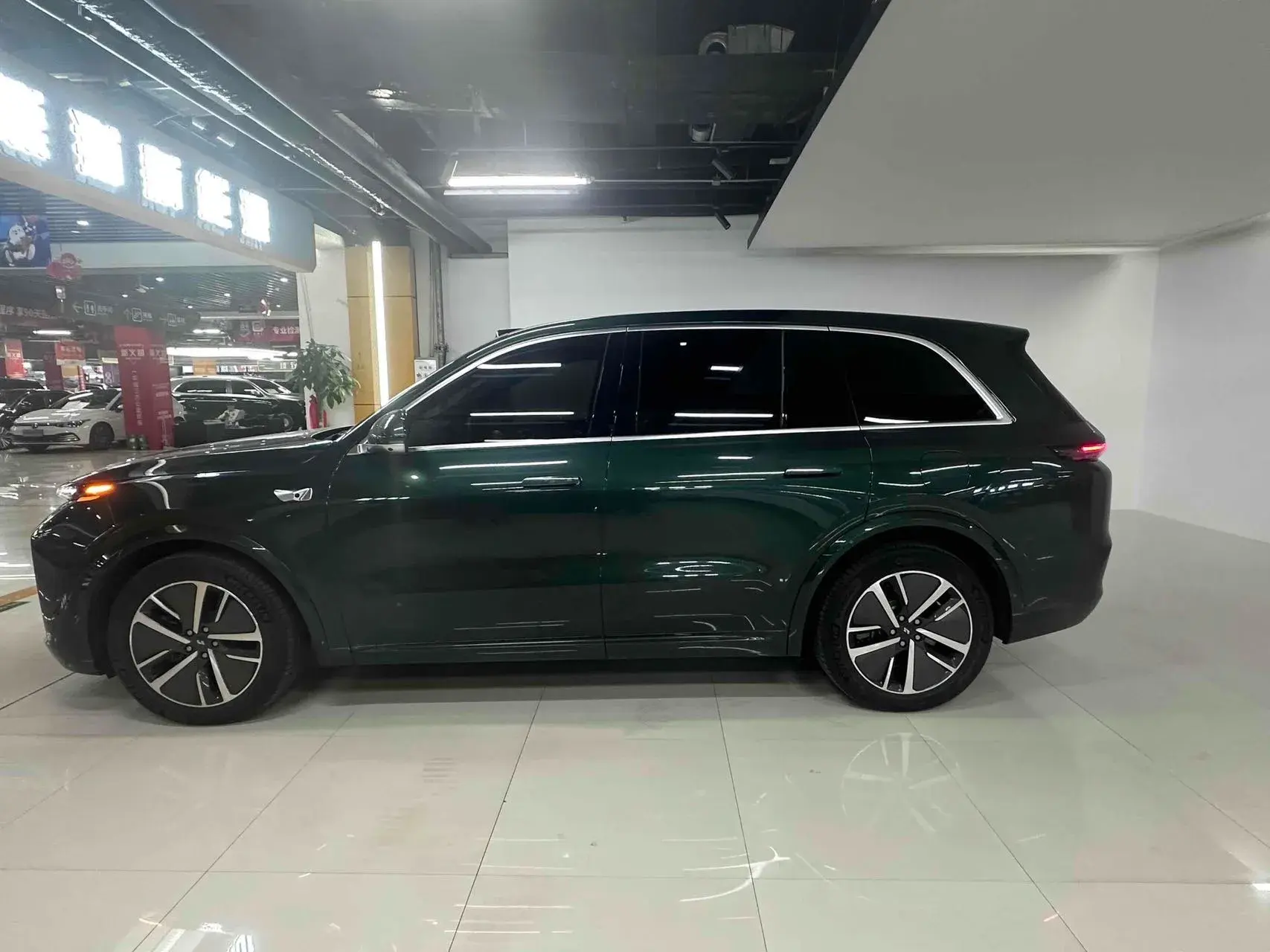 2024 LI L8 thumbnail 4