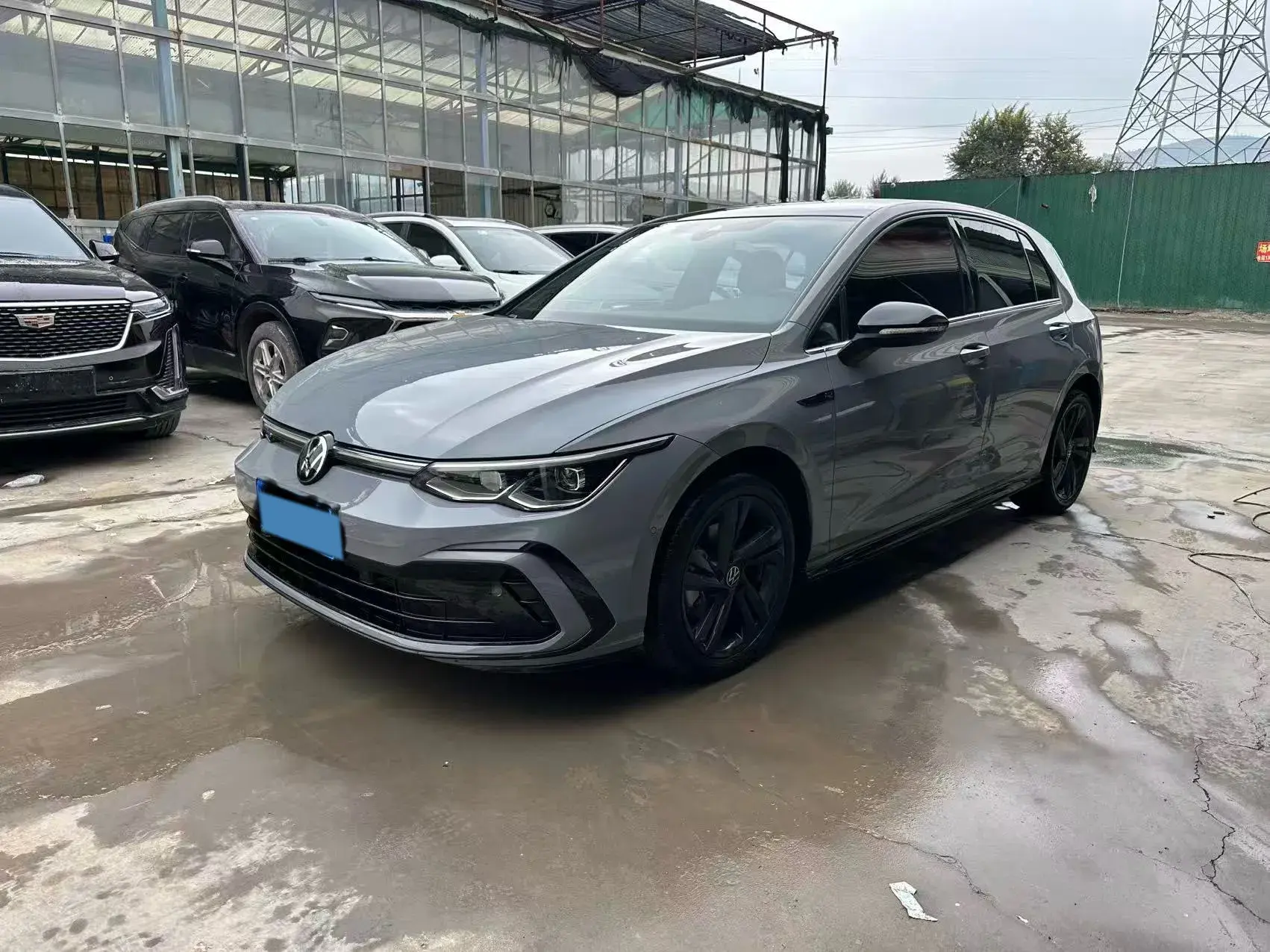 2021 VOLKSWAGEN GOLF view 1