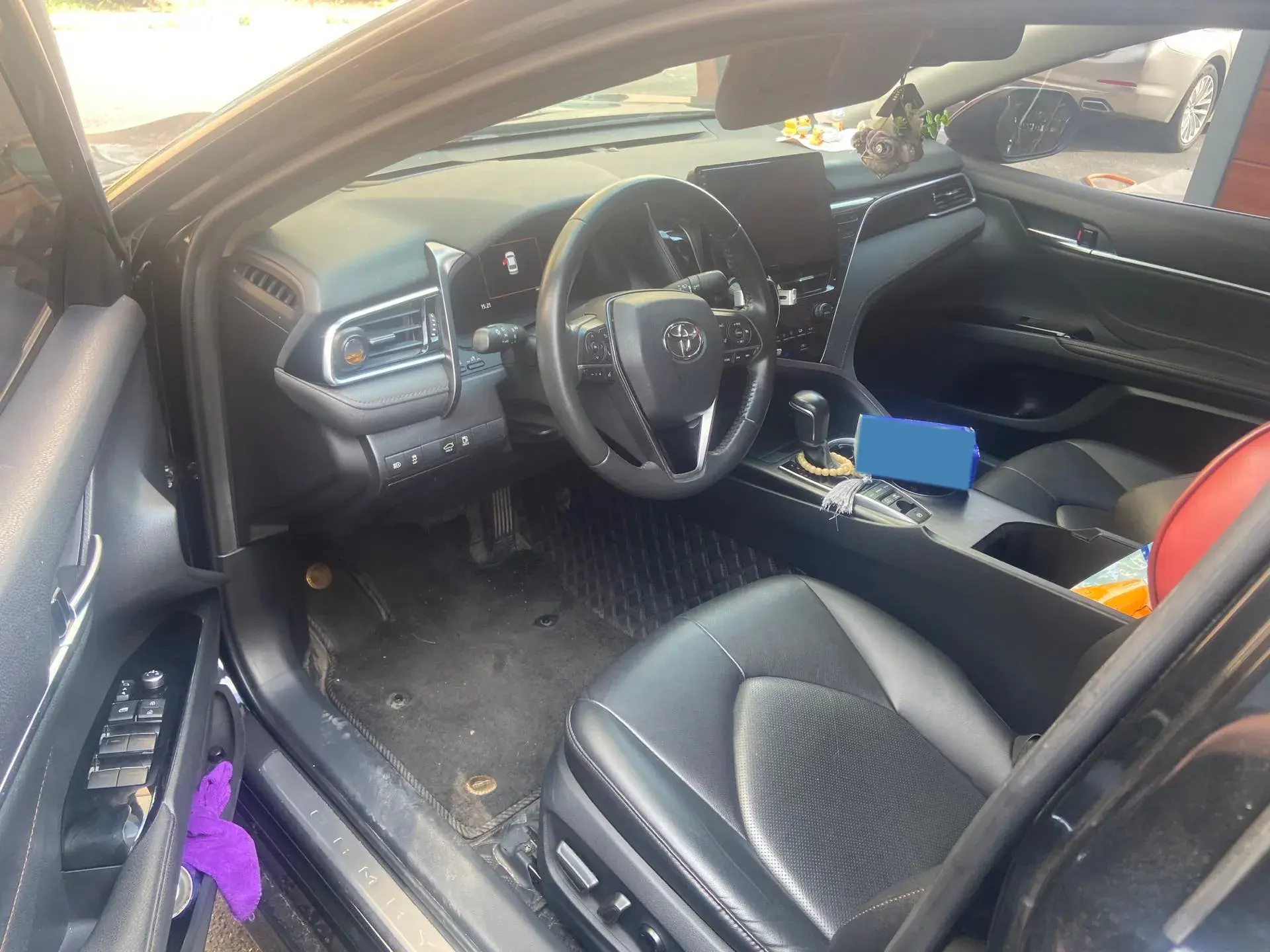 2023 TOYOTA CAMRY thumbnail 4