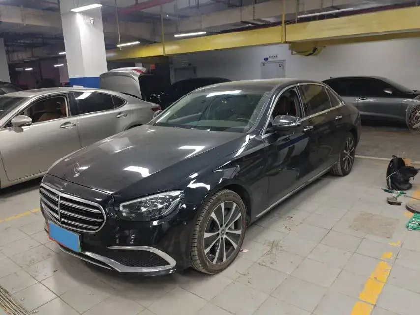 2022 MERCEDES-BENZ E view 1