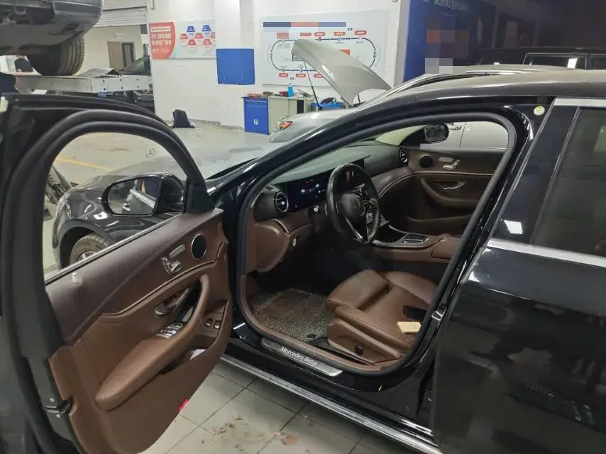 2022 MERCEDES-BENZ E thumbnail 4