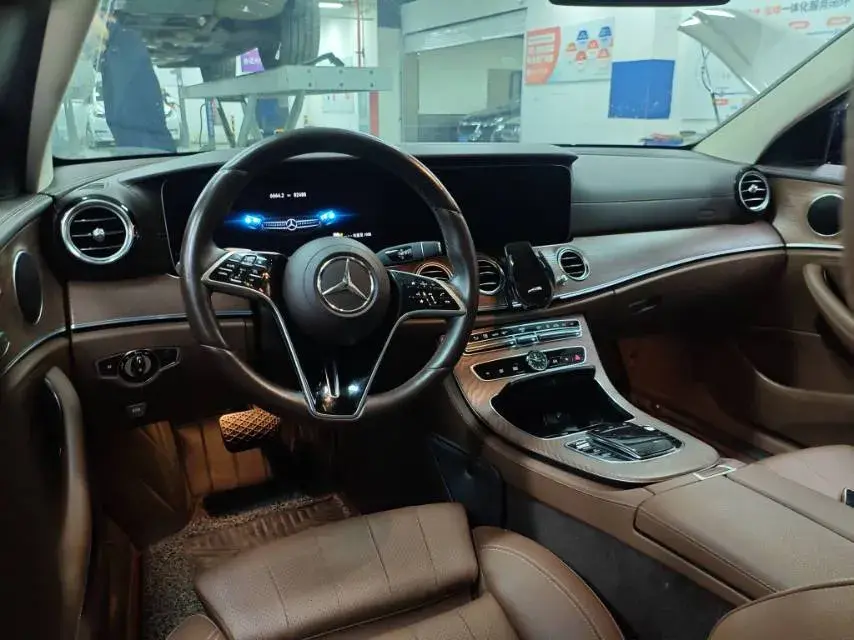 2022 MERCEDES-BENZ E thumbnail 2