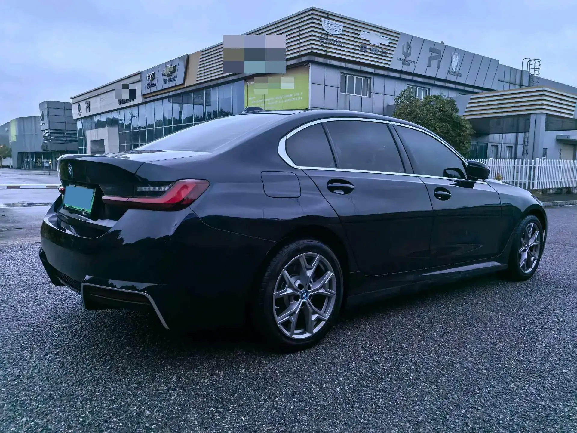 2025 BMW I3 thumbnail 4